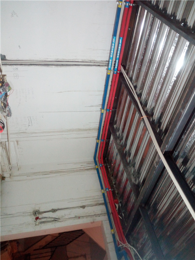 中海峰墅 大金VRV 一拖11安装案例实拍图