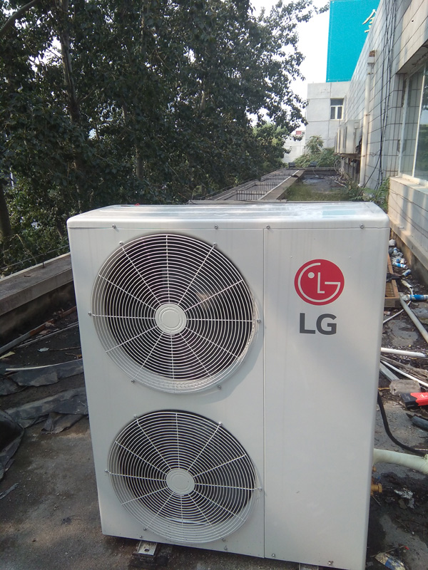 店铺LG一拖一风管机安装案例