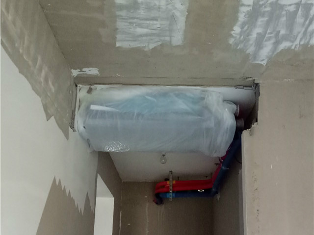 光明城市大金5匹一拖四中央空调安装