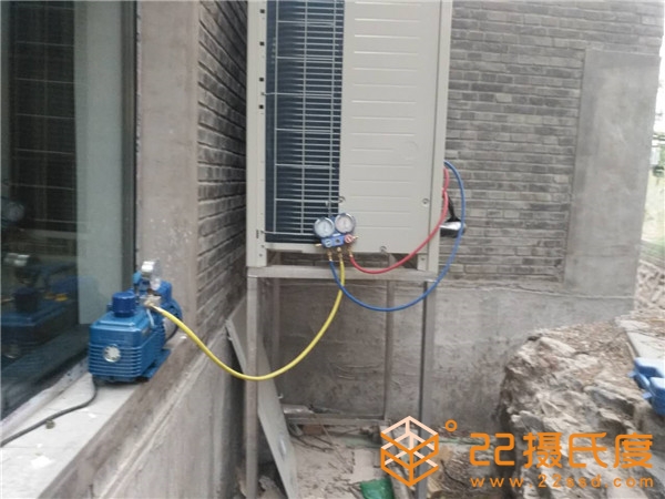 塞纳左岸咖啡店大金VRV中央空调机安装案例