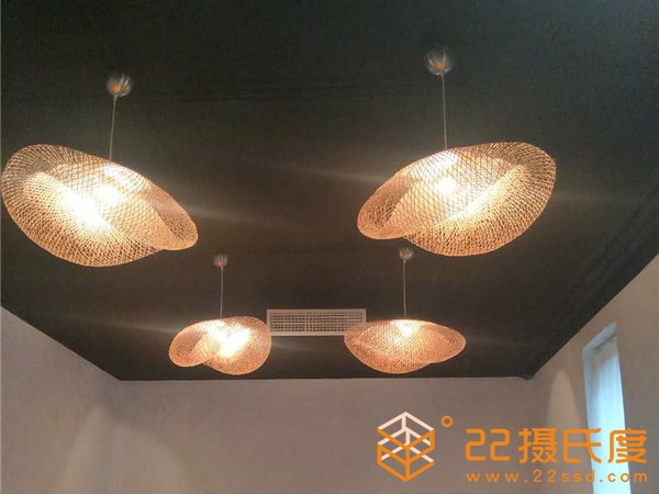 塞纳左岸咖啡店大金VR中央空调机安装案例