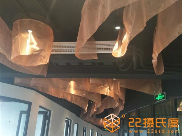 塞纳左岸咖啡店大金VR中央空调机安装案例