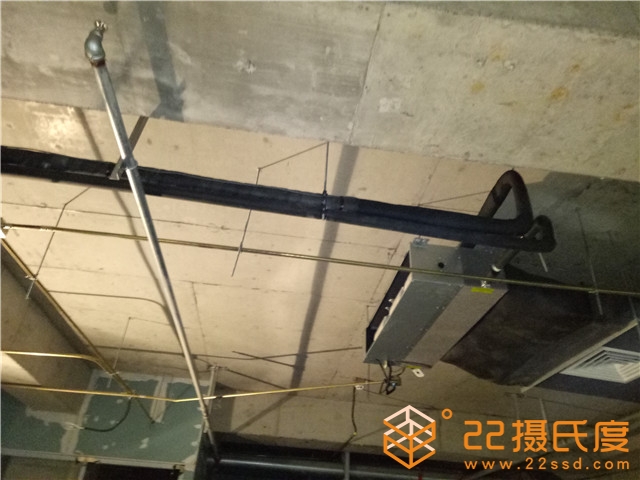 老房子咖啡美的一拖一风管机安装