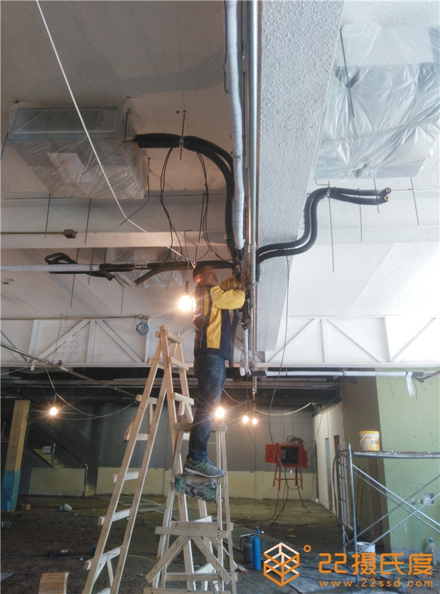 英孚教育华润校区美的中央空调安装