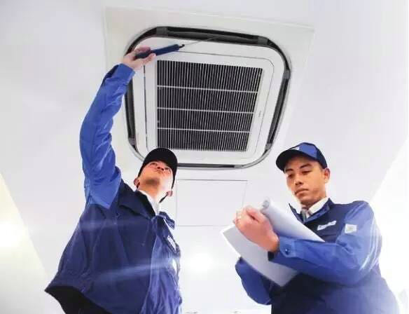 大金空调荣获2018年度 “消费者家电服务满意诚信企业”“消费者权益保护示范性企业”双项殊荣