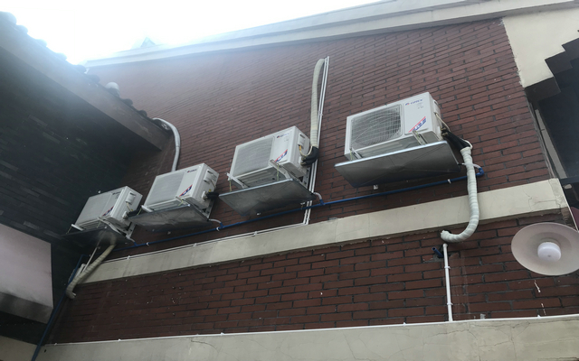 格力一拖一风管机外机安装